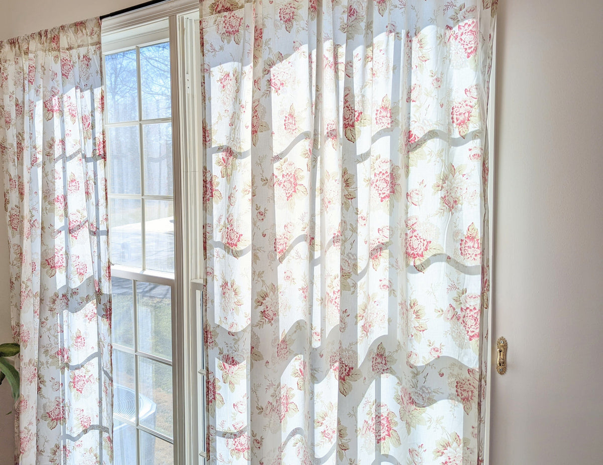 DaDa Bedding Set of 2-Pieces Hint of Mint Dainty Floral Pink Roses Cottage Sheer Window Panel Curtains (JHW3036)