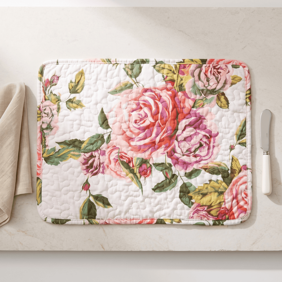 DaDa Bedding Set of 4-Pieces Romantic Roses Pink Floral Quilted Dining Placemats 13” x 19” (879)